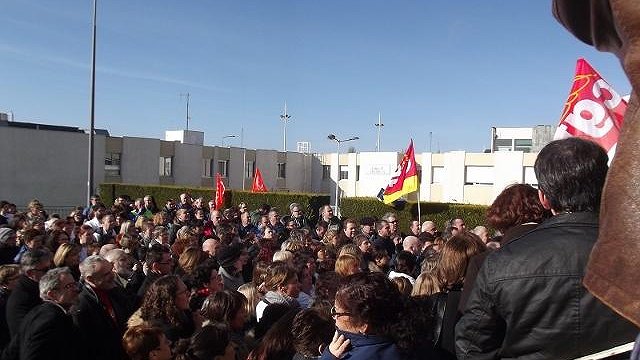 Illustration - Le personnel refuse le ”plan social” de la direction