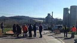 Illustration - Cimenterie Lafarge : la direction cède sur les salaires