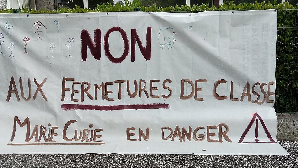 Illustration - Non aux fermetures de classes !