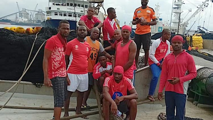 Illustration - Thoniers : les forçats de la mer en grève