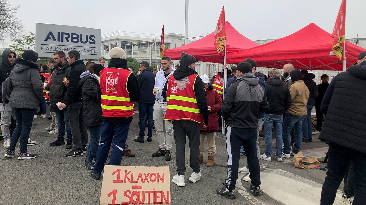 Illustration Les travailleurs poursuivent la grève