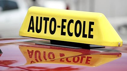 Illustration manque de places au permis de conduire, incurie de l'Etat