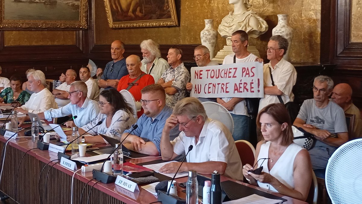 Illustration - Non aux menaces sur le centre aéré de Bujarret !