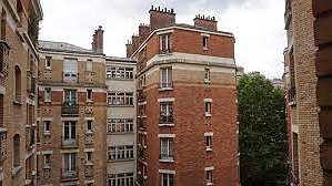 Illustration La file d’attente s’allonge encore