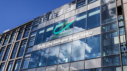 Illustration Sous les bombes, les affaires prospèrent