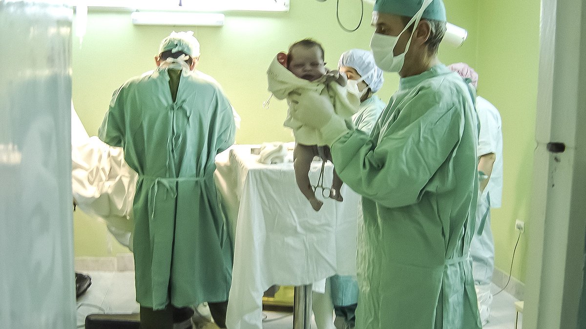 Illustration - toujours moins