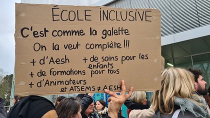 Illustration Un collège non accessible aux handicapés