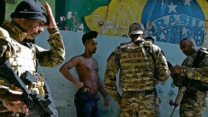 Illustration La France vient montrer ses muscles aux gangs brésiliens…