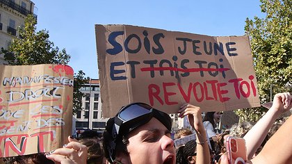 Illustration Un préfet menteur et méprisant