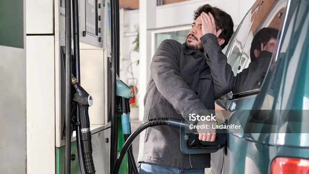 Illustration Les prix des carburants et autres marchandises augmentent, les salaires doivent augmenter dans les mêmes proportions !