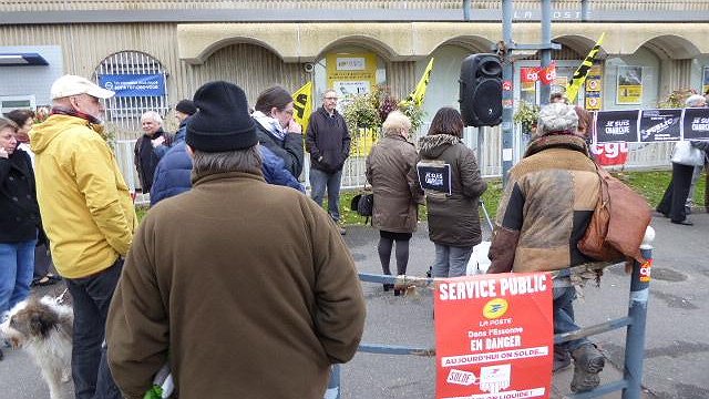 Illustration - grève contre  la réorganisation