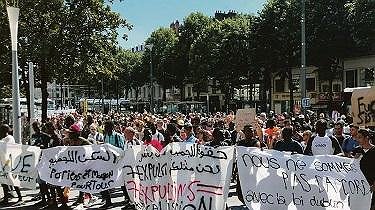 Illustration - manifestation de solidarité