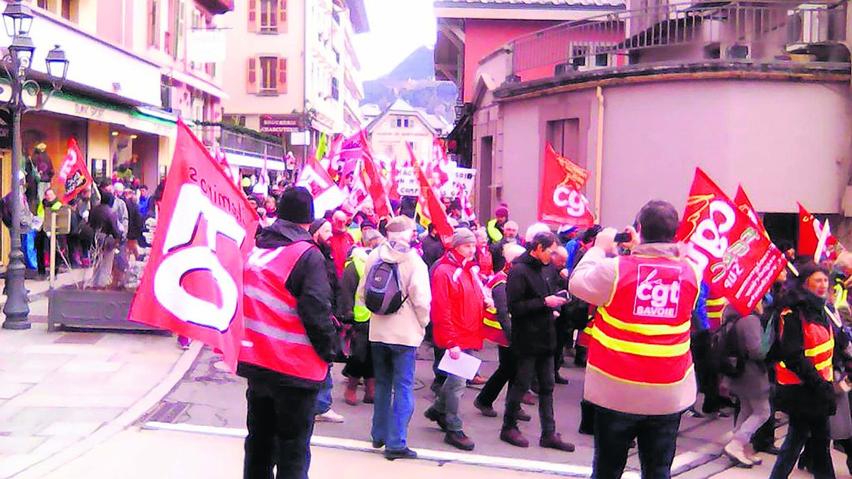 Illustration - drapeaux rouges en vallée blanche