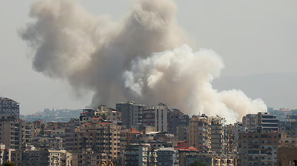 Illustration un an de massacres et de dévastation