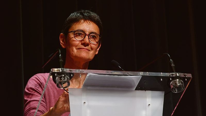 Illustration - “sous le drapeau de l'Internationale”